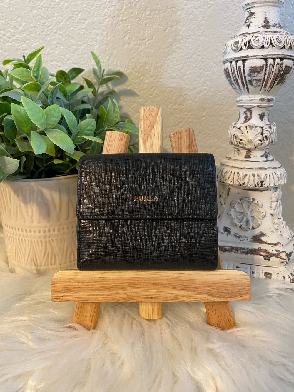 Furla Black Textured Leather Small Wallet